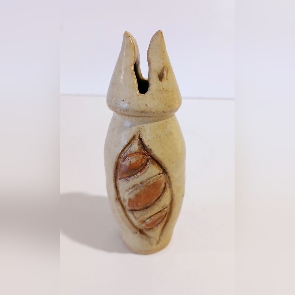 Handcrafted Pottery Pie Bird with Abstract Design